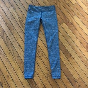 Grey patterned Ivivva legging
